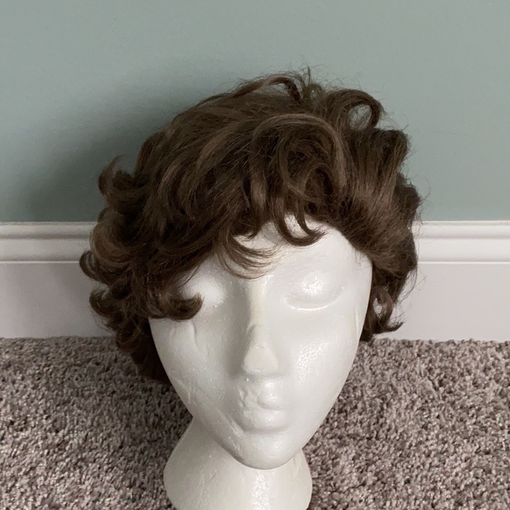 Wig - Picture 2 of 8